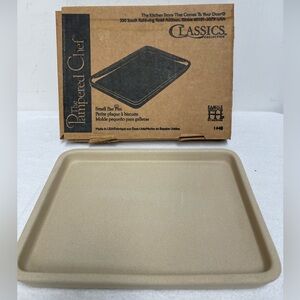 The Pampered Chef Classic Family Heritage Stoneware Beige Small Bar Pan